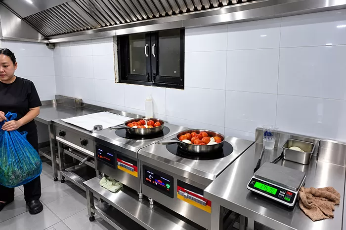 Mức tiêu thụ điện năng của bếp từ công nghiệp