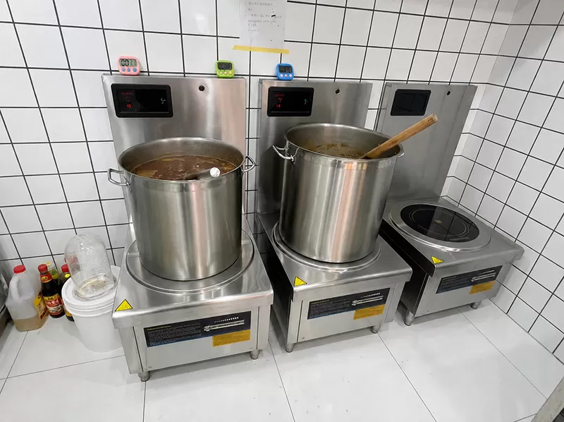 Cách chọn nồi chảo cho bếp từ công nghiệp