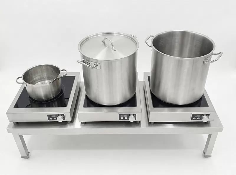 So sánh bếp từ công nghiệp và bếp gas: Đâu là lựa chọn tối ưu?